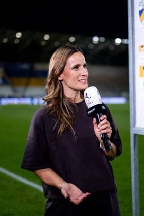 Christina Rann (Sport1 TV Kommentatorin) beim Interview, GER, TSG 1899 Hoffenheim vs FC Carl Zeiss Jena, Fussball Google Pixel Frauen Bundesliga, 1. Spieltag, Saison 2025 2026, 08.09.2025 DFB regulations prohibit any use of photographs as image sequences and or quasi-video GER, TSG 1899 Hoffenheim vs FC Carl Zeiss Jena, Fussball Google Pixel Frauen Bundesliga, 1. Spieltag, Saison 2025 2026, 08.09.2025 Jena *** Christina Rann Sport1 TV commentator interview, GER, TSG 1899 Hoffenheim vs FC Carl Zeiss Jena, Football Google Pixel Women Bundesliga, 1 Matchday, Season 2025 2026, 08 09 2025 DFB regulations prohibit any use of photographs as image sequences and or quasi video GER, TSG 1899 Hoffenheim vs FC Carl Zeiss Jena, Football Google Pixel Women Bundesliga, 1 Matchday, Season 2025 2026, 08 09 2025 Jena Copyright: xEibner-Pressefoto Memmlerx EP_MMR
