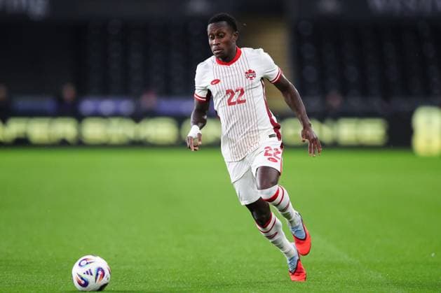 Swansea, Wales, 9th September 2025. Richie Laryea of Canada breaks with the ball during the Wales vs Canada International Friendly, Länderspiel, Nationalmannschaft match at the Swansea.Com Stadium, Swansea. Picture credit should read: Gareth Evans Sportimage EDITORIAL USE ONLY. No use with unauthorised audio, video, data, fixture lists, club league logos or live services. Online in-match use limited to 120 images, no video emulation. No use in betting, games or single club league player publications. SPI_016_GE_WAL_CAN SPI-4116-0016