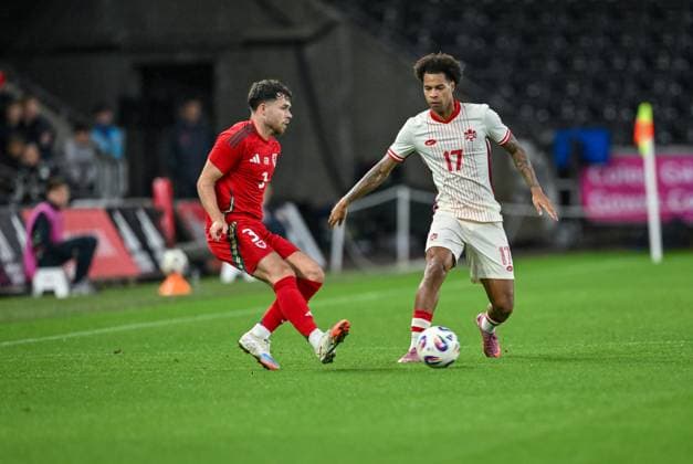 Wales v Canada International Friendly, Länderspiel, Nationalmannschaft Tajon Buchanan of Canada and Neco Williams of Wales during the International Friendly match between Wales and Canada at Swansea.com Stadium, Swansea UK Newspapers OUT Copyright: xPaulxRuberyx FIL-22196-0026