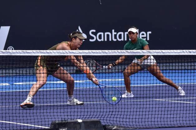 WTA GUADALAJARA 250 OPEN WTA GUADALAJARA 250 OPEN BARTUNKOVA KASINTSEVA SANTAMARIA TANG 09092025 GUADALAJARA, JALISCO Action photo of Sabrina Santamaria and Quianhui Tang, during day 2 the WTA Guadalajara 250 Open, held at the Centro Panamericano de Tenis of Guadalajara, Jalisco, Mexico Action photo of Sabrina Santamaria and Quianhi Tang, during day 2 the WTA Guadalajara 250 Open, held at the Centro Panamericano de Tenis of Guadalajara, Jalisco, Mexico PHOTO BY IMAGENSHOP AGENCIA FOTOGRAFICA GUADALAJARA JALISCO MEXICO Copyright: xIMAGENSHOPxAGENCIAxFOTOGRAFICAx