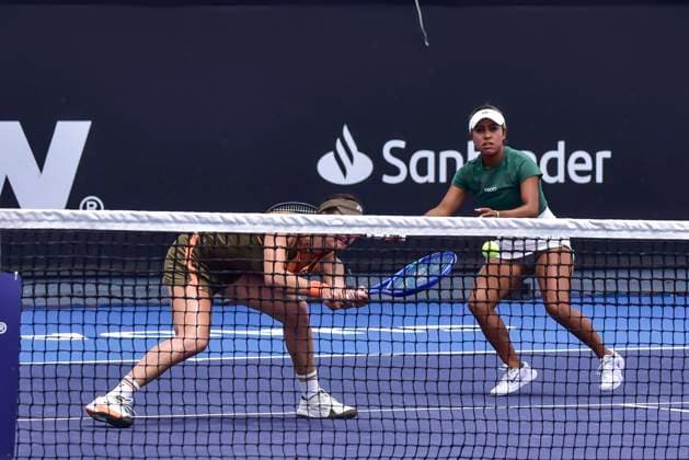 WTA GUADALAJARA 250 OPEN WTA GUADALAJARA 250 OPEN BARTUNKOVA KASINTSEVA SANTAMARIA TANG 09092025 GUADALAJARA, JALISCO Action photo of Sabrina Santamaria and Quianhui Tang, during day 2 the WTA Guadalajara 250 Open, held at the Centro Panamericano de Tenis of Guadalajara, Jalisco, Mexico Action photo of Sabrina Santamaria and Quianhi Tang, during day 2 the WTA Guadalajara 250 Open, held at the Centro Panamericano de Tenis of Guadalajara, Jalisco, Mexico PHOTO BY IMAGENSHOP AGENCIA FOTOGRAFICA GUADALAJARA JALISCO MEXICO Copyright: xIMAGENSHOPxAGENCIAxFOTOGRAFICAx