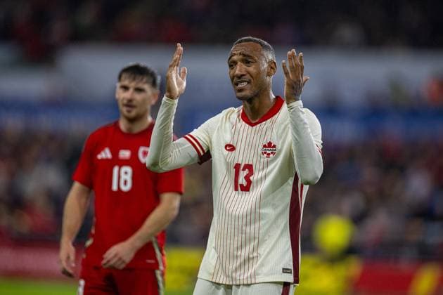 Football - International Friendly, Länderspiel, Nationalmannschaft - Wales v Canada SWANSEA, WALES - Tuesday, September 9, 2025: Canada s Derek Austin Cornelius during an International Friendly match between Wales and Canada at the Swansea City Stadium. (Photo by David Rawcliffe Propaganda) SWANSEA Swansea City Stadium SWANSEA WALES  Copyright: xDavidxRawcliffex P2025-09-09-Wales_Canada-33