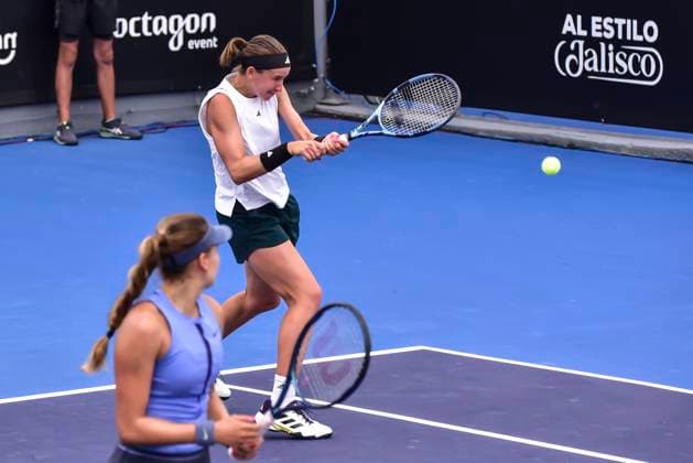 WTA GUADALAJARA 250 OPEN WTA GUADALAJARA 250 OPEN BARTUNKOVA KASINTSEVA SANTAMARIA TANG 09092025 GUADALAJARA, JALISCO Action photo of Nikola Bartunkova and Victoria Jimenez Kasintseva, during day 2 the WTA Guadalajara 250 Open, held at the Centro Panamericano de Tenis of Guadalajara, Jalisco, Mexico Action photo of Nikola Bartunkova and Victoria Jimenez Kasintseva, during day 2 of the WTA Guadalajara 250 Open, held at the Centro Panamericano de Tenis of Guadalajara, Jalisco, Mexico PHOTO BY IMAGENSHOP AGENCIA FOTOGRAFICA GUADALAJARA JALISCO MEXICO Copyright: xIMAGENSHOPxAGENCIAxFOTOGRAFICAx
