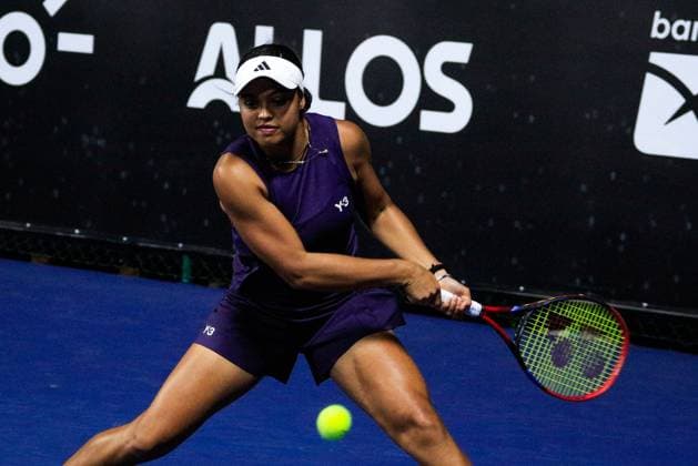 WTA, Tennis Damen 250 SP OPEN SaO PAULO, SP - 09.09.2025: WTA 250 SP OPEN - The first edition of the SP Open, a WTA 250 series tournament played on hard courts, will take place at Villa-Lobos Park, in the west zone of Sao Paulo. The event marks Sao Paulo& 39;s return to the official WTA calendar after 25 years and is the largest women& 39;s tournament in Brazil since 2016. In addition to the sporting competitions with 32 players in the singles and 16 doubles. In the photo, tennis players Victoria Luiza Barros and Nauhany Vitoria Leme (BRA), during a SP Open match, against tennis players Ana Rogers and Janice Tjen (USA), this Tuesday (09). (Photo: Aloisio Mauricio Fotoarena) x2803973x  AloisioxMauricio