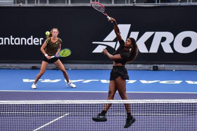 WTA GUADALAJARA 250 OPEN WTA GUADALAJARA 250 OPEN JOVIC SHIBAHARA VS SMITH VIDMANOVA 09092025 GUADALAJARA, JALISCO Action photo of Alana Smith and Darja Vidmanova, during day 2 the WTA Guadalajara 250 Open, held at the Centro Panamericano de Tenis of Guadalajara, Jalisco, Mexico Action photo of Alana Smith and Darja Vidmanova, during day 2 of the WTA Guadalajara 250 Open, held at the Centro Panamericano de Tenis of Guadalajara, Jalisco, Mexico PHOTO BY IMAGENSHOP AGENCIA FOTOGRAFICA GUADALAJARA JALISCO MEXICO Copyright: xIMAGENSHOPxAGENCIAxFOTOGRAFICAx