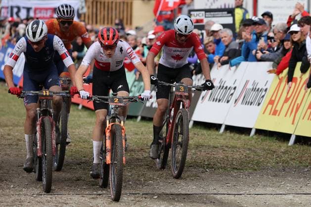 09 09 2025, Zermatt, Valais 2025 UCI Mountain Bike World Championships, Finn Treduler 2 SUI , today s Silver Medal, Cole Punchard 3 CAN , today s Bronze Medal, Adrien Boichis 11 FRA , today s Gold Medal, Rens Teunissen Van Manen 5 NED during the Cross Country Short Track U23 Men Final Zermatt Zermatt Valais Switzerland Copyright: xJustPictures.ch FrancescoxMinghettix jp-en-FrMi-MNG_5240