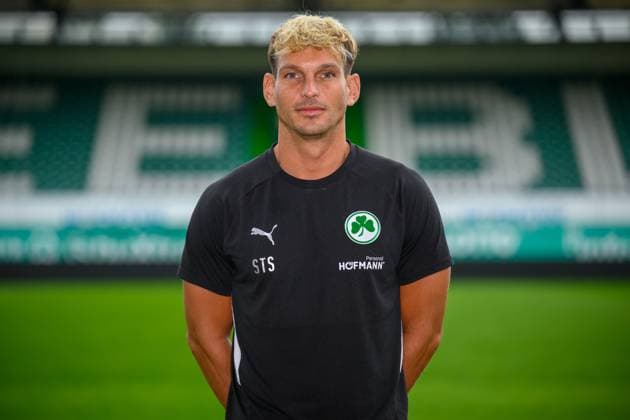 09 09 2025 SpVgg Greuther Fürth Kleeblatt Spielvereinigung 2 Soccer Bundesliga Season 2025 2026 Photo appointment Portrait appointment Presentation Press appointment Single photo Single photo Portrait Portrait Headshot Dr Stefan Söllner Team doctor SpVgg Greuther Fürth