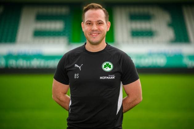 09 09 2025 SpVgg Greuther Fürth Kleeblatt Spielvereinigung 2 Football Bundesliga Season 2025 2026 Photo appointment Portrait appointment Presentation Press appointment Single photo Single photo Portrait Portrait Headshot Dr Sebastian Schmidt Team doctor SpVgg Greuther Fürth