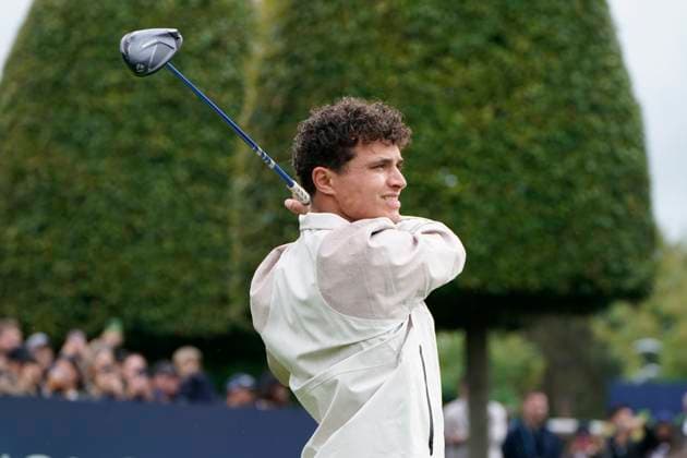 BMW PGA, Golf Herren 2025 Lando Norris Formula 1 F1 driver for McLaren Racing Team In action on Pro Am day at The BMW PGA, Wentworth (West) GC, Virginia Water, Surrey, England. UK 10th September 20025 Copyright: xMarkxNewcombex