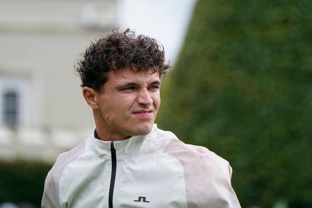 BMW PGA, Golf Herren 2025 Lando Norris Formula 1 F1 driver for McLaren Racing Team In action on Pro Am day at The BMW PGA, Wentworth (West) GC, Virginia Water, Surrey, England. UK 10th September 20025 Copyright: xMarkxNewcombex