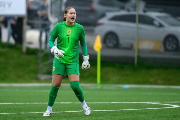 250910 Norways goalkeeper Erla Braathen during the F16 national football match between Sweden and Norway on September 10, 2025 in Örnsköldsvik  Copyright: JONASxFORSBERG BB250910BB221