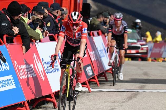 10-09-2025 Vuelta A Espana; Tappa 17 O Barco De Valdeorras - Alto De El Morredero; 2025, Visma - Lease A Bike; Vingegaard, Jonas; Alto De El Morredero - Ponferrada; 