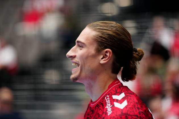 Denmark EHF Champions League Aalborg s Juri Knorr prior to the EHF Champions League men s handball match between Aalborg Handball and One Veszprém HC at Sparekassen Danmark Arena in Aalborg on Wednesday, September 10, 2025 Photo Henning Bagger Scanpix 2025 , Aalborg Denmark  Copyright: HenningxBaggerx spdk20250910-180827-L