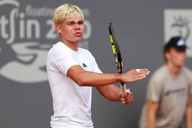 SZCZECIN, 10.09.2025 TURNIEJ TENISA ZIEMNEGO ATP, Tennis Herren CHALLENGER INVEST IN SZCZECIN OPEN 2025 NZ DIEGO DEDURA GESTYKULUJE PO BLEDZIE DIEGO DEDURA GESTURES AFTER HIS FAULT FOT. KRZYSZTOF CICHOMSKI NEWSPIX.PL --- newspix.pl POLAND OUT! 