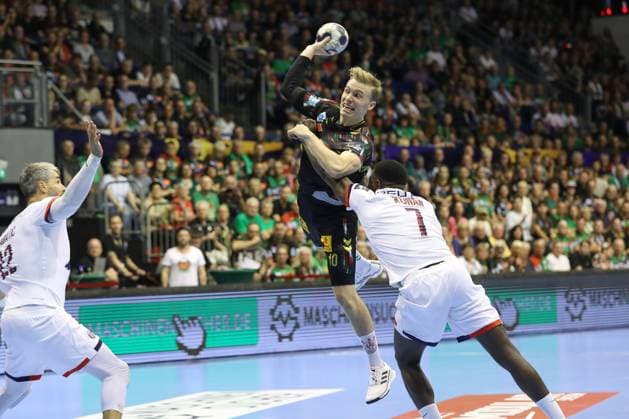 10 09 2025, xtgx, Handball, EHF Champions League, SC Magdeburg Paris Saint Germain v l Gisli Thorgeir Kristjansson Magdeburg, 10 throws goal, goal scorer, scores goal, scores the goal Magdeubrg