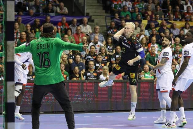 10 09 2025, xtgx, Handball, EHF Champions League, SC Magdeburg Paris Saint Germain v l Magnus Saugstrup Magdeburg, 23 throws goal, goal scorer, scores goal, scores the goal Magdeubrg