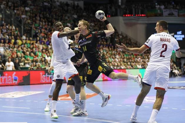10 09 2025, xtgx, Handball, EHF Champions League, SC Magdeburg Paris Saint Germain v l Karl Konan Paris, 7 , Omar Ingi Magnusson Magdeburg, 14 throws goal, goal scorer, scores goal, scores the goal Magdeubrg