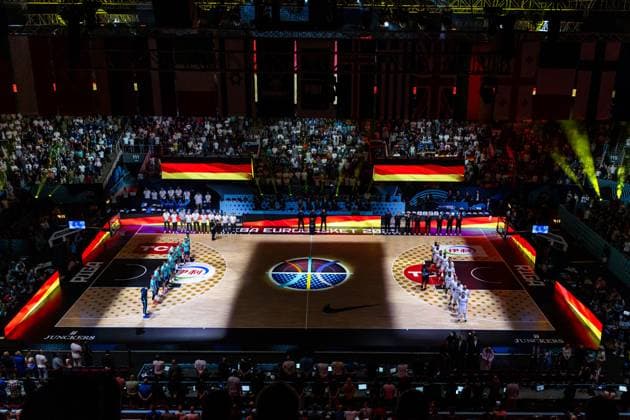 LAT, Eurobasket 205, European Basketball Championship, quarter-finals, Germany Slovenia 10 09 2025, Riga Arena, Riga, LAT, Eurobasket 205, European Basketball Championship, quarter-finals, Germany Slovenia Team Slovenia and Germany during the national anthem Â Photo Alexander Trienitz Riga Riga Arena Riga Latvia