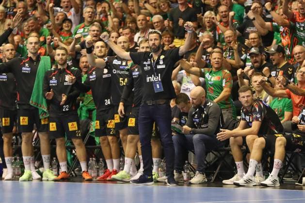 10 09 2025, xgox, Handball, EHF Champions League, SC Magdeburg Paris Saint Germain v l Bennet Wiegert Magdeburg, coach jubilation, goal celebration, celebrate the goal, celebration Magdeburg