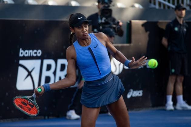 WTA, Tennis Damen 250 SP OPEN SaO PAULO, SP - 10.09.2025: WTA 250 SP OPEN - Marking the return of the professional women& 39;s tennis circuit to the capital of Sao Paulo after 25 years, the SP Open, WTA 250 of Sao Paulo, takes place from September 6 to 14 at Parque Villa Lobos. In the photo, American Whitney Osuigwe in a match against British Francesca Jones on Wednesday afternoon (10). (Photo: Rodilei Morais Fotoarena) x2804215x  RodileixMorais