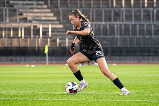 Switzerland UEFA Women s Europa Cup GC Women s Soccer vs BIIK Shymkent Letzigrund Stadium, Zurich GC Women s Soccer warming up Copyright: xPriscilaxBütlerx