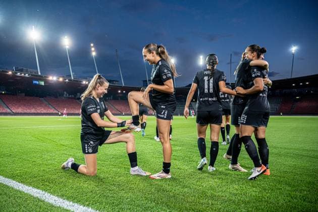 Switzerland UEFA Women s Europa Cup GC Women s Football vs BIIK Shymkent Letzigrund Stadium, Zurich Janina Egli 7 Grasshopper Club celebrating with team scoring teams second goal Copyright: xPriscilaxBütlerx