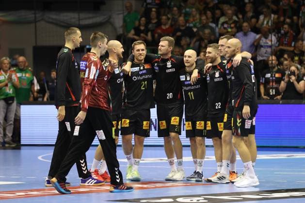 10 09 2025, xtgx, Handball, EHF Champions League, SC Magdeburg Paris Saint Germain v l Magdeburg Cheering for the win, cheering after the end of the game Magdeubrg