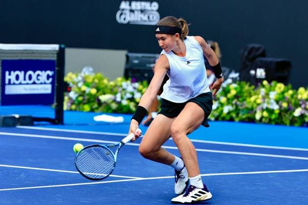 WTA GUADALAJARA 250 OPEN WTA GUADALAJARA 250 OPEN VIDMANOVA VS BARTUNKOVA 10092025 GUADALAJARA, JALISCO Action photo of Nikola Bartunkova, during day 3 the WTA Guadalajara 250 Open, held at the Centro Panamericano de Tenis of Guadalajara, Jalisco, Mexico Action photo of Nikola Bartuknova, during day 3 the WTA Guadalajara 250 Open, held at the Centro Panamericano de Tenis of Guadalajara, Jalisco, Mexico PHOTO BY IMAGENSHOP AGENCIA FOTOGRAFICA GUADALAJARA JALISCO MEXICO Copyright: xIMAGENSHOPxAGENCIAxFOTOGRAFICAx