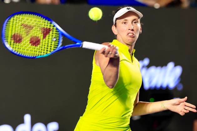 WTA GUADALAJARA 250 OPEN WTA GUADALAJARA 250 OPEN MARTENS VS JACQUEMOT 10092025 GUADALAJARA, JALISCO Action photo of Elise Martens of Belgium, during day 3 the WTA Guadalajara 250 Open, held at the Centro Panamericano de Tenis of Guadalajara, Jalisco, Mexico Action photo of Elise Martens of Belgium, during day 3 of the WTA Guadalajara 250 Open, held at the Centro Panamericano de Tenis of Guadalajara, Jalisco, Mexico PHOTO BY IMAGENSHOP AGENCIA FOTOGRAFICA GUADALAJARA JALISCO MEXICO Copyright: xIMAGENSHOPxAGENCIAxFOTOGRAFICAx