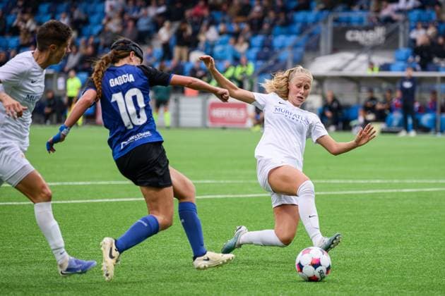 HB Koge v Farul Constanta, UEFA Women™s Europa Cup, Koge, Denmark Koge, Denmark. 10th, September 2025. Cristina Botojel (4) of Farul Constanta seen during the UEFA Women™s Europa Cup qualification match between HB Koge and Farul Constanta at Koge Stadion in Koge. Denmark, Koge  Copyright: xGonzalesxPhoto DennisxJacobsenx