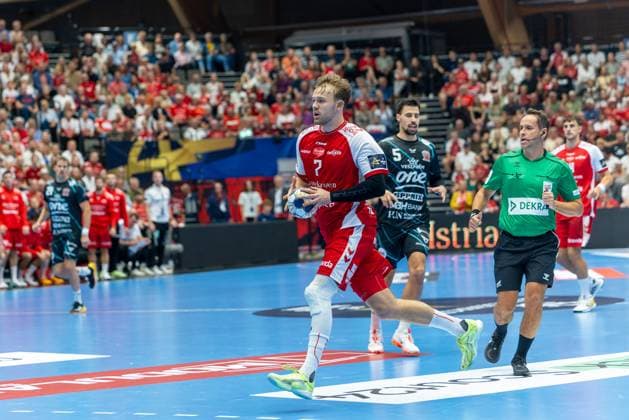 Aalborg Handball v One Veszprem HC, EHF Champions League Handball, Aalborg, Denmark Aalborg, Denmark. 10th, September 2025. Thomas Arnoldsen (7) of Aalborg Handball seen in the EHF Champions League match between Aalborg Handball and One Veszprem HC at Sparekassen Danmark Arena in Aalborg. Denmark, Aalborg  Copyright: xGonzalesxPhoto MadsxAndersenx