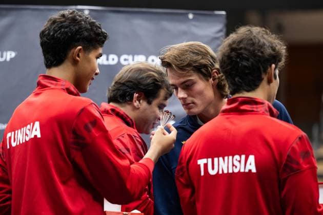 250911 Ibrahim Snoussi of Tunisia exchange gifts with Olle Wallin of Sweden during the Davis Cup draw ceremony ahead of the match between Sweden and Tunisia on September 11, 2025 in Partille Photo Mathias Bergeld BILDBYRAN kod MB MB1200 tennis davis cup lottningen lotting draw ceremony sverige sweden bbeng tunisien tunisia  Copyright: MATHIASxBERGELD BB250911MB039