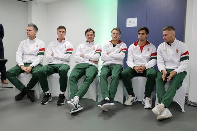 TENNIS - Davis Cup, HUN vs AUT DEBRECEN,HUNGARY,11.SEP.25 - TENNIS - ITF Davis Cup, qualification round 2, Hungary vs Austria, preview, draw and press conference, PK, Pressekonferenz Image shows captain Kornel Bardoczky, Fabian Marozsan, Marton Fucsovics, Piros Zsombor, Peter Fajta and Valkusz Mate (HUN). GEPAxpictures xWalterxLuger