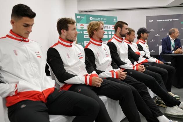 TENNIS - Davis Cup, HUN vs AUT DEBRECEN,HUNGARY,11.SEP.25 - TENNIS - ITF Davis Cup, qualification round 2, Hungary vs Austria, preview, draw and press conference, PK, Pressekonferenz Image shows Alexander Erler, Lucas Miedler, Lukas Neumayer, Jurij Rodionov, Filip Misolic and captain Juergen Melzer (AUT). GEPAxpictures xWalterxLuger
