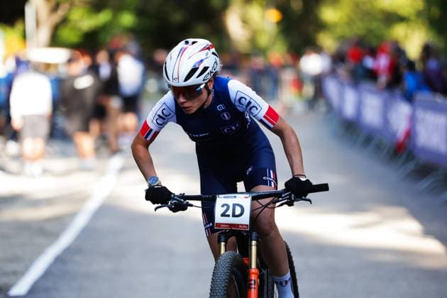 2025 UCI Mountain Bike World Championships Picture by Ed Sykes SWpix.com - 11 09 2025 - Cycling - 2025 UCI Mountain Bike World Championships - Cross-country Mixed Team Relay - Crans Montana, Valais, Switzerland - Mixed Team Relay - Olivia Onesti (France) Copyright: x xSWpix.comx(t axPhotographyxHubxLtd)xEdxSykes SWpix.comx SWP-3030-3312