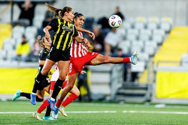 250911 Mary Caroline Wickenheiser of Häcken and Gabriela Garcia of Atletico Madrid during the UEFA Women™s Champions League play off football match between Häcken and Atletico Madrid on September 11, 2025 in Göteborg Photo Michael Erichsen BILDBYRAN COP 89 MI0874 fotboll football soccer fotball uefa womens champions league häcken atletico madrid dam bbeng play offsbbauto  Copyright: MICHAELxERICHSEN BB250911MI016