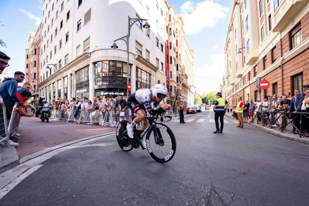 La Vuelta - 80th Tour of Spain 2025 - Stage 18 (ITT) Joao Almeida of Portugal and UAE Team Emirates XRG competes during the La Vuelta - 80th Tour of Spain 2025, Stage 18 a 12.2km individual time trial stage on September 11, 2025 in Valladolid, Spain. Valladolid Valladolid Spain Copyright: xAlbertoxGardinx AGardin_20250911_Cycling_Vuelta_ITT_0003