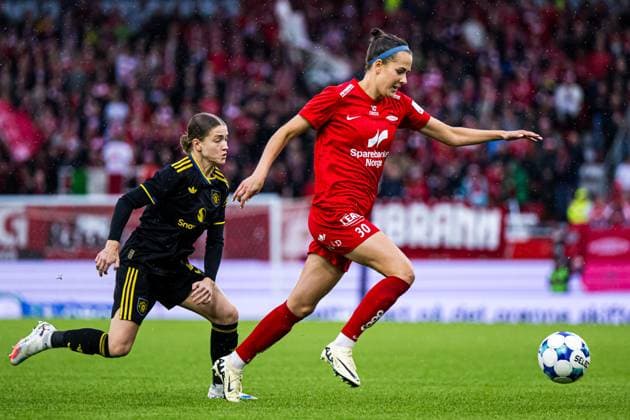 250911 Joanna Maria Tynnilä of Brann during the UEFA Women™s Champions League play off football match between Brann and Manchester United on September 11, 2025 in Bergen Photo Marius Simensen BILDBYRAN Cop 238 bbeng brann brann women champions league dam fotball fotboll manchester united mesterligaen play off playoff soccer tfk womens champions league  Copyright: MARIUSxSIMENSEN BB250911BB225