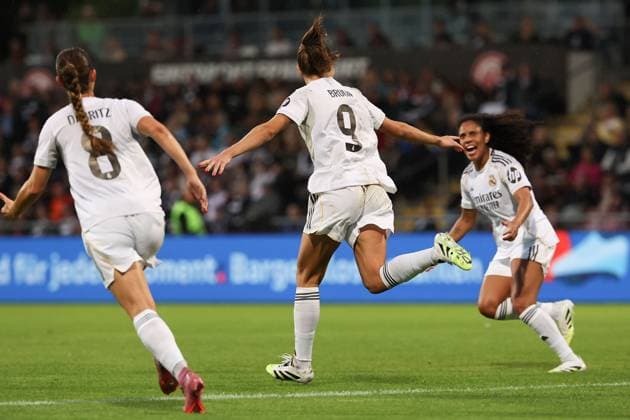 2025 09 10 xJFx Football UEFA Women Champions League Qualification Eintracht Frankfurt Real Madrid v l , Sara Daebritz Real Madrid , Signe Bruun Real Madrid , Linda Caicedo Real Madrid Torjubel, Goal celebration, celebrate the goal DFL DFB REGULATIONS PROHIBIT ANY USE OF PHOTOGRAPHS as IMAGE SEQUENCES and or QUASI VIDEO Copyright: JoaquimxFerreira