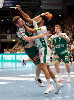 BAU 11 09 2025 Göppingen Handball Frisch Auf Göppingen vs SC DHfK Leipzig, f l David Schmidt Göppingen , Ahmed Moustafa Khairi Nasralla Leipzig