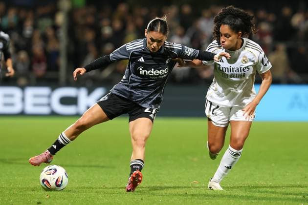 2025 09 10 xJFx Soccer UEFA Women Champions League Qualification Eintracht Frankfurt Real Madrid v l , Ereleta Memeti Eintracht Frankfurt , Yasmin Real Madrid , Zweikampf, Action, Aktion, Battles for the Ball DFL DFB REGULATIONS PROHIBIT ANY USE OF PHOTOGRAPHS as IMAGE SEQUENCES and or QUASI VIDEO Copyright: JoaquimxFerreira
