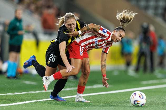 250911 Alice Bergström of Häcken and Macarena Portales of Atletico Madrid XXX during the UEFA Women™s Champions League play off football match between Häcken and Atletico Madrid on September 11, 2025 in Göteborg Photo Michael Erichsen BILDBYRAN COP 89 MI0874 fotboll football soccer fotball uefa womens champions league häcken atletico madrid dam bbeng play offsbbauto  Copyright: MICHAELxERICHSEN BB250911MI047