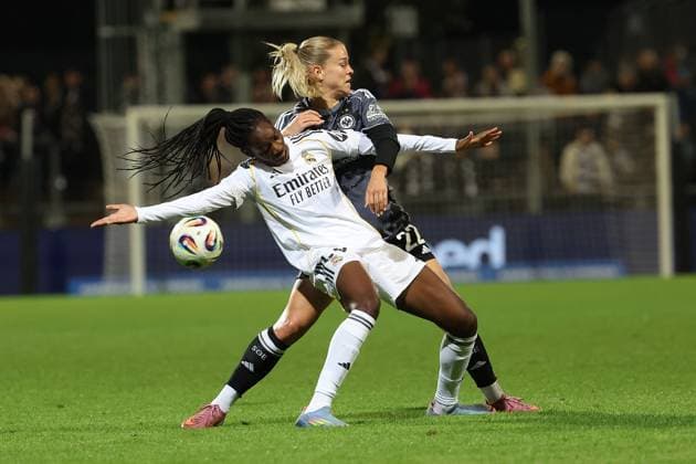2025 09 10 xJFx Football UEFA Women Champions League Qualification Eintracht Frankfurt Real Madrid v l , Linda Caicedo Real Madrid , Nadine Andrina Riesen Eintracht Frankfurt Zweikampf, Action, Aktion, Battles for the Ball DFL DFB REGULATIONS PROHIBIT ANY USE OF PHOTOGRAPHS as IMAGE SEQUENCES and or QUASI VIDEO Copyright: JoaquimxFerreira