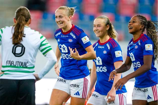 Champions League Women s Qualification Valerenga Ferencvaros Oslo 20250911 Valerenga s Nina Vestbodstad, Selma Pettersen and Mawa Sesay during the Champions League qualifier between Valerenga Ferencvaros at Intility Arena Photo Cornelius Poppe NTB Oslo Norway EDITORIAL USE ONLY RESTRICTED USE FOR BETTING COMPANIES  Copyright: xCorneliusxPoppex xNTBx