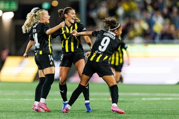 250911 Felicia Schröder of Häcken celebrates after 1 1 during the UEFA Women™s Champions League play off football match between Häcken and Atletico Madrid on September 11, 2025 in Göteborg Photo Michael Erichsen BILDBYRAN COP 89 MI0874 fotboll football soccer fotball uefa womens champions league häcken atletico madrid dam bbeng play offsbbauto jubel  Copyright: MICHAELxERICHSEN BB250911MI048