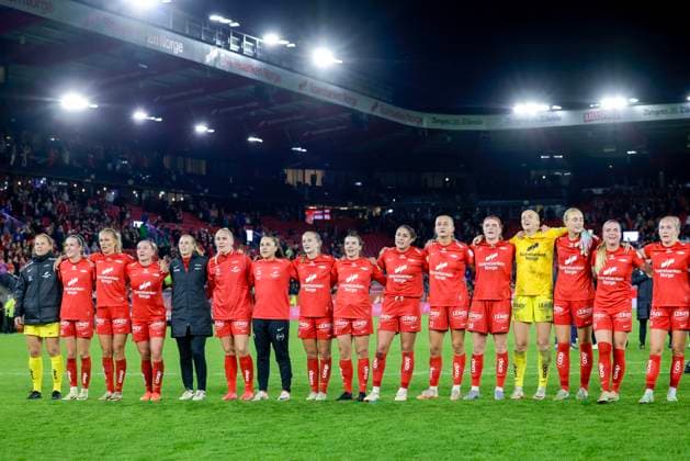 Champions League qualification 2025 SK Brann Women and Manchester United 1 0 Bergen 20250911 Brann celebrates victory in the Champions League qualifying match between SK Brann Kvinner and Manchester United at Brann Stadium Photo Paul S Amundsen NTB Bergen Norway EDITORIAL USE ONLY RESTRICTED USE FOR BETTING COMPANIES  Copyright: xPaulxS.xAmundsenx xNTBx