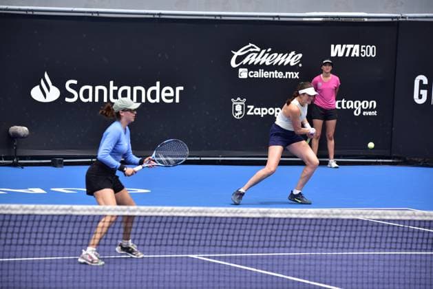 WTA GUADALAJARA 250 OPEN WTA GUADALAJARA 250 OPEN CONTRERAS MARINO VS OLMOS SUTJIADI 11092025 GUADALAJARA, JALISCO Action photo of Fernanda Contreras and Rebecca Marino, during day 4 the WTA Guadalajara 250 Open, held at the Centro Panamericano de Tenis of Guadalajara, Jalisco, Mexico Action photo of Fernanda Contreras and Rebecca Marino, during day 4 of the WTA Guadalajara 250 Open, held at the Centro Panamericano de Tenis of Guadalajara, Jalisco, Mexico PHOTO BY IMAGENSHOP AGENCIA FOTOGRAFICA GUADALAJARA JALISCO MEXICO Copyright: xIMAGENSHOPxAGENCIAxFOTOGRAFICAx