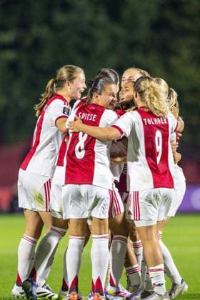 Amsterdam, Netherlands, September 11th 2025: Danique Noordman (16 AFC Ajax) celebrates after scoring her teams first goal with Jade van Hensbergen (12 AFC Ajax), Danique Noordman (16 AFC Ajax), Danique Tolhoek (9 AFC Ajax) during the UEFA Womens Europa Cup 2025 26 First Qualifying Round game between AFC Ajax and SK Sturm Graz at Sportcomplex De Toekomst in Amsterdam, the Netherlands. (Leiting Gao SPP) Copyright: xLeitingxGaox xSPPx spp-en-LeGaSp-LG202509113764