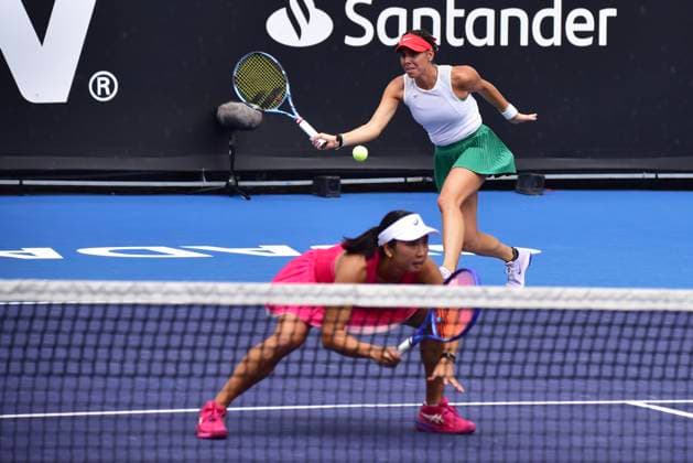 WTA GUADALAJARA 250 OPEN WTA GUADALAJARA 250 OPEN CONTRERAS MARINO VS OLMOS SUTJIADI 11092025 GUADALAJARA, JALISCO Action photo of Giuliana Olmos and Aldila Sutjiadi, during day 4 the WTA Guadalajara 250 Open, held at the Centro Panamericano de Tenis of Guadalajara, Jalisco, Mexico Action photo of Giuliana Olmos and Aldila Sutjiadi, during day 4 of the WTA Guadalajara 250 Open, held at the Centro Panamericano de Tenis of Guadalajara, Jalisco, Mexico PHOTO BY IMAGENSHOP AGENCIA FOTOGRAFICA GUADALAJARA JALISCO MEXICO Copyright: xIMAGENSHOPxAGENCIAxFOTOGRAFICAx