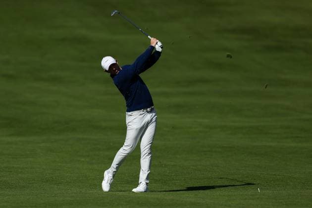 11th September 2025; Wentworth Club, London, England; The BMW PGA, Golf Herren Championship Round 1; Rory McIlroy of Northern Ireland plays a shot on the 4th hole  HenningxvonxJagow